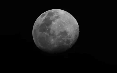 La Luna ya tiene refugios secretos: científicos prueban vivir bajo tierra