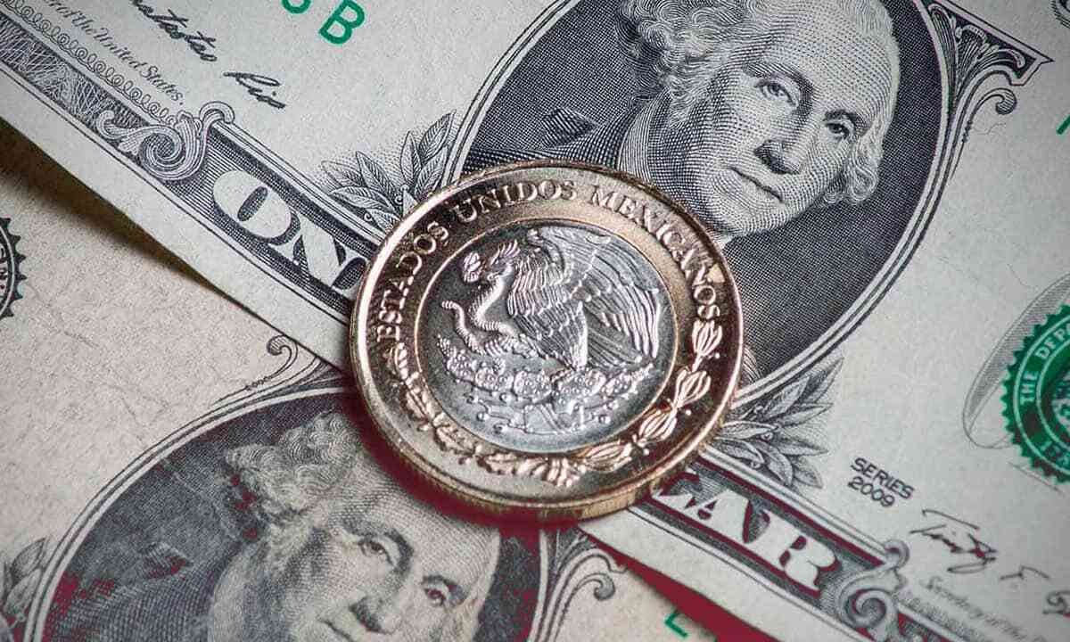 Precio del dólar en México sube a 18.43 pesos y sacude al “Superpeso”