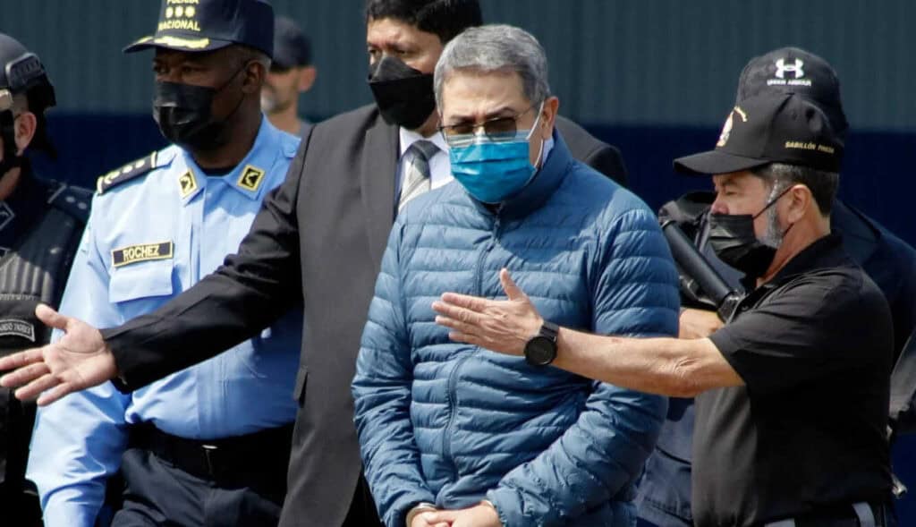 Trump indulta a Juan Orlando Hernández